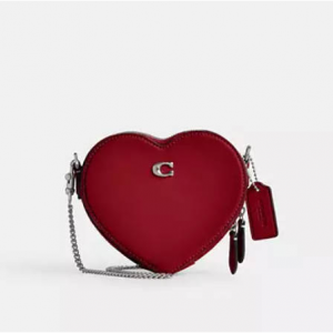 Coach 爱心斜挎包