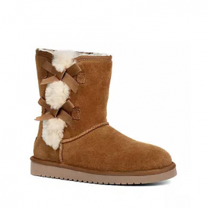 KOOLABURRA BY UGG® Victoria 雪地靴