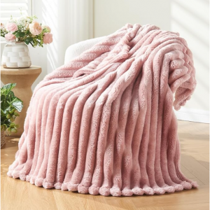 NEWCOSPLAY Super Soft Throw Blanket Pink