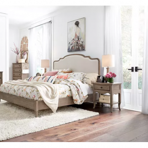 Provence Upholstered King 3件套套装（床、床头柜和梳妆台）