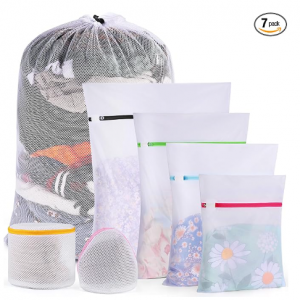 urezorgear 7 Pcs 7 Size Mesh Laundry Bags for Delicates with Premium Zipper, Lingerie Bags @Amazon