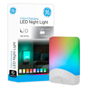 GE LED 可变色插座式夜灯 @ Amazon