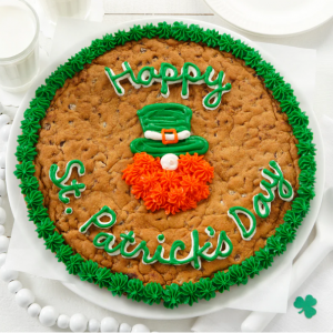 Mrs. Fields Lucky Leprechaun 饼干蛋糕