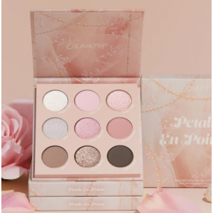 Zoom Petals 眼影盘