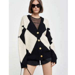 MO&Co. Diamond Check Knit 羊毛開衫