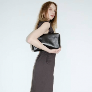 SSENSE 折扣区Balenciaga、Vivienne Westwood、MACKAGE、GANNI、Off-White、Max Mara等时尚大牌服饰鞋包特惠