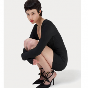 Wanan Luxury - Up to 70% Off Fashion Sale on Fendi, New Balance, Jimmy Choo, Valextra & More
