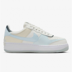 Nike Air Force 1 女士板鞋