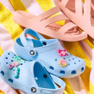 DSW Canada 精選Crocs時尚洞洞鞋、涼鞋、拖鞋等限時促銷 