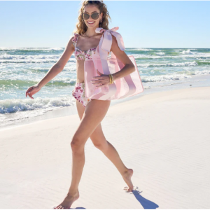 Special Edition Bow Beach Tote With Phone Pouch For $100 @Case-Mate