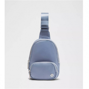 lululemon Everywhere Small Sling Bag