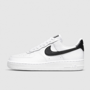 Nike Air Force 1 '07 女子运动鞋