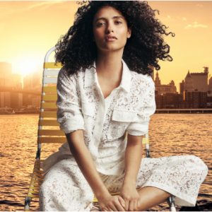 DKNY官网独立日大促全场7折，精选蕾丝裤子、印花连衣裙、包包等折上折