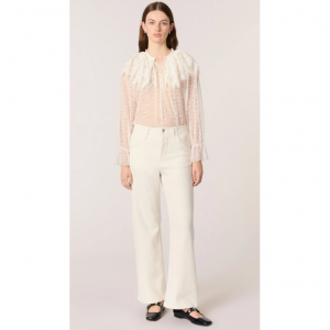 精致剪裁牛仔裤