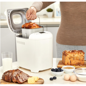 Amazon Basics Programmable Bread Maker, 2 Pound Non-Stick Automatic Bread Making Machine @ Amazon