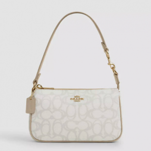 Coach Outlet nolita 19 麻将包