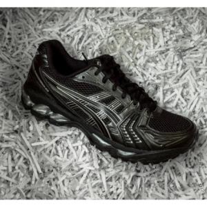 Slam Jam折扣区低至4折+额外8折，精选Nike、Hoka One等品牌折上折