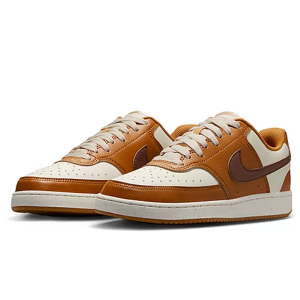 Nike Court Vision Low 女士运动板鞋