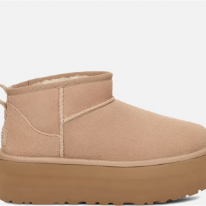 UGG 厚底低帮雪地靴