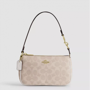 Coach Outlet nolita 19 麻将包