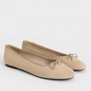Charles & Keith 仿麂皮蝴蝶结芭蕾平底鞋