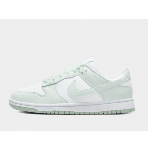 Nike Dunk Low 女士板鞋