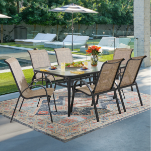 Malibu 铝制带吊带 7 件餐具套装 + 72 x 42 英寸桌子