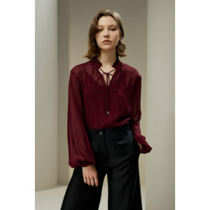 ボリューム袖 ボータイシアーシルクブラウス