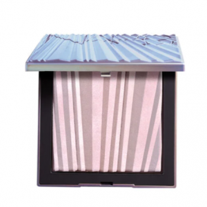 Aura Illuminating Face & Body Powder