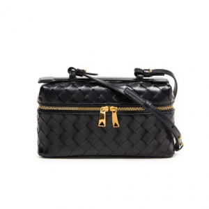 BOTTEGA VENETA Bang Bang vanity 盒子化妆包