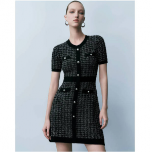 Urban Revivo 粗花呢圆领针织连衣裙