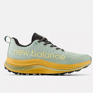 New Balance FuelCell SuperComp Trail 运动鞋