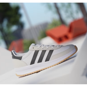 RUN 70s 2.0 Shoes