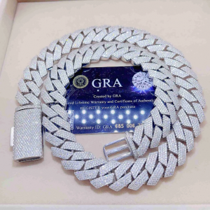 莫桑石设计师项链