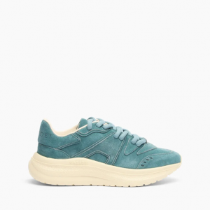 Mia Sneakers