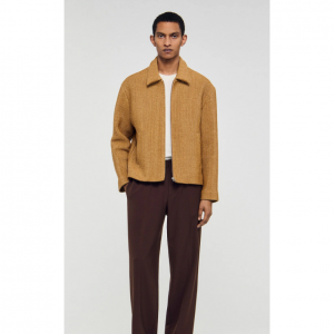 编织拉菲草夹克