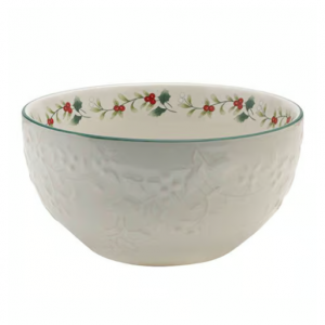 Pfaltzgraff® 6英寸冬莓浮雕碗