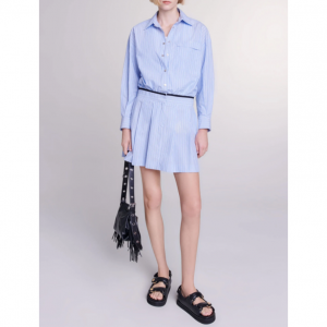 蓝色短款衬衫裙