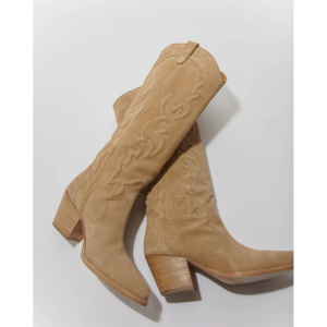 刺绣皮革牛仔靴