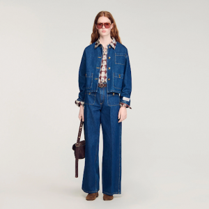 装饰扣牛仔夹克