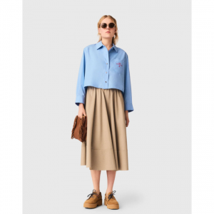 Embroidered shirt with pleated back