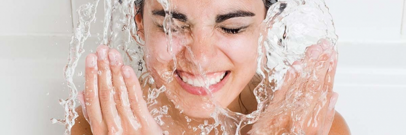 Foaming, Cream, Oil or Gel Cleanser: Which Type of Face Wash is Best for You?