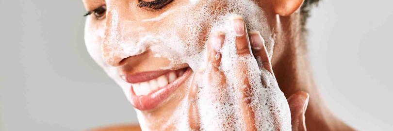 8 Favorite Amino Acids-based Facial Cleansers for Dry, Sensitive Skin