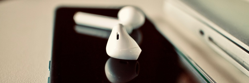 Best Earbuds: Airpods Pro vs. Beats Powerbeats Pro vs. Bose Soundsport Free?