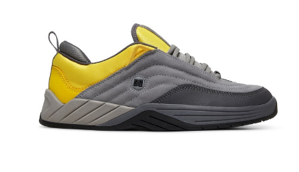 这款DC撞色运动鞋可以说是很百搭了