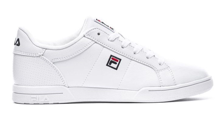 这双Fila New Campora女款经典小白鞋以造型和舒适立足的鞋款迎来上乘皮革材质