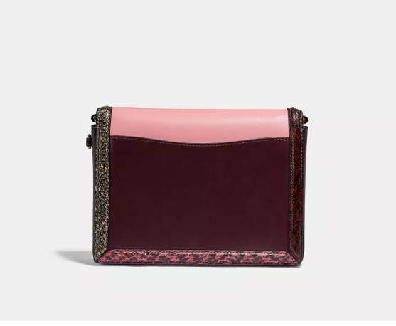 $297 (原价 $495) + 免邮Macy s官网 COACH X Jennifer Lopez Hutton 粉色小方包6折热卖 