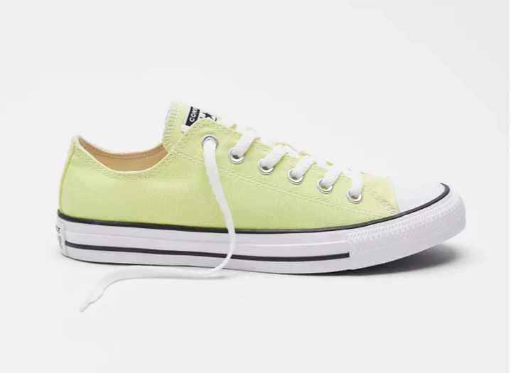 Urban Outfitters官网 Converse Color Chuck Taylor All Star 低帮帆布鞋5.5折热卖 $29.99 (原价 $55) Urban Outfitters官网 Converse Color Chuck Taylor All Star 低帮帆布鞋5.5折热卖