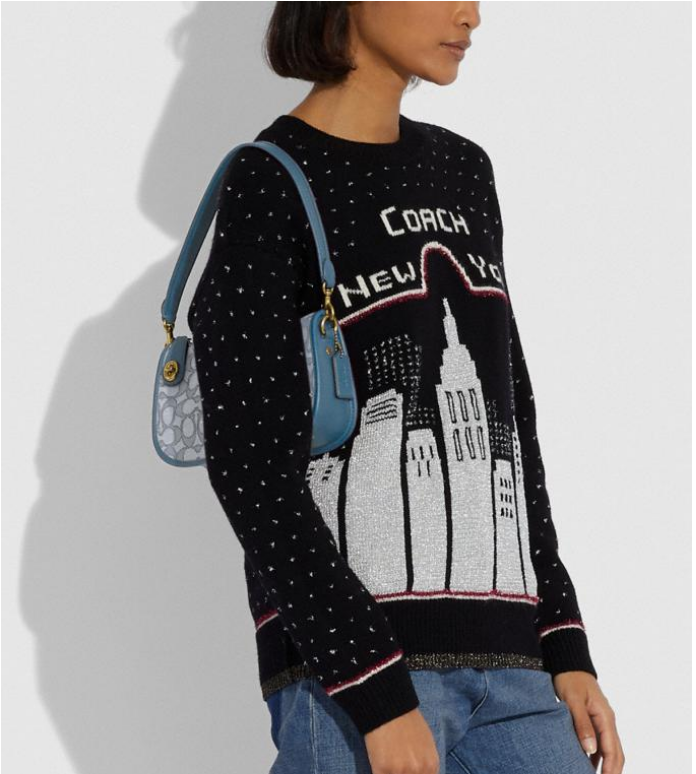 $137.50 (原价 $275) + 包邮Coach官网 Swinger老花雾霾蓝腋下包5折热卖