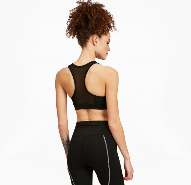 这款运动内衣穿起来非常舒适